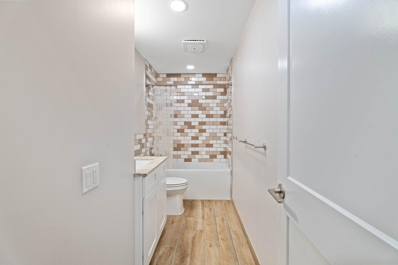 3823 N Albany Ave, CHICAGO, IL 60618