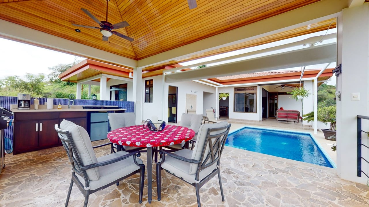 The Best Mountain View Home in South Pacific Costa Rica!