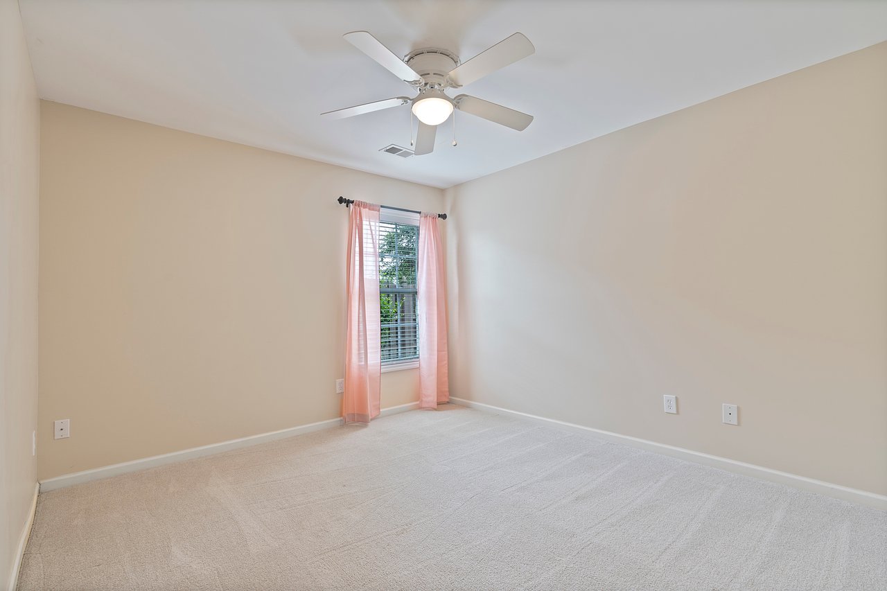 No HOA!! Great property in Toney!