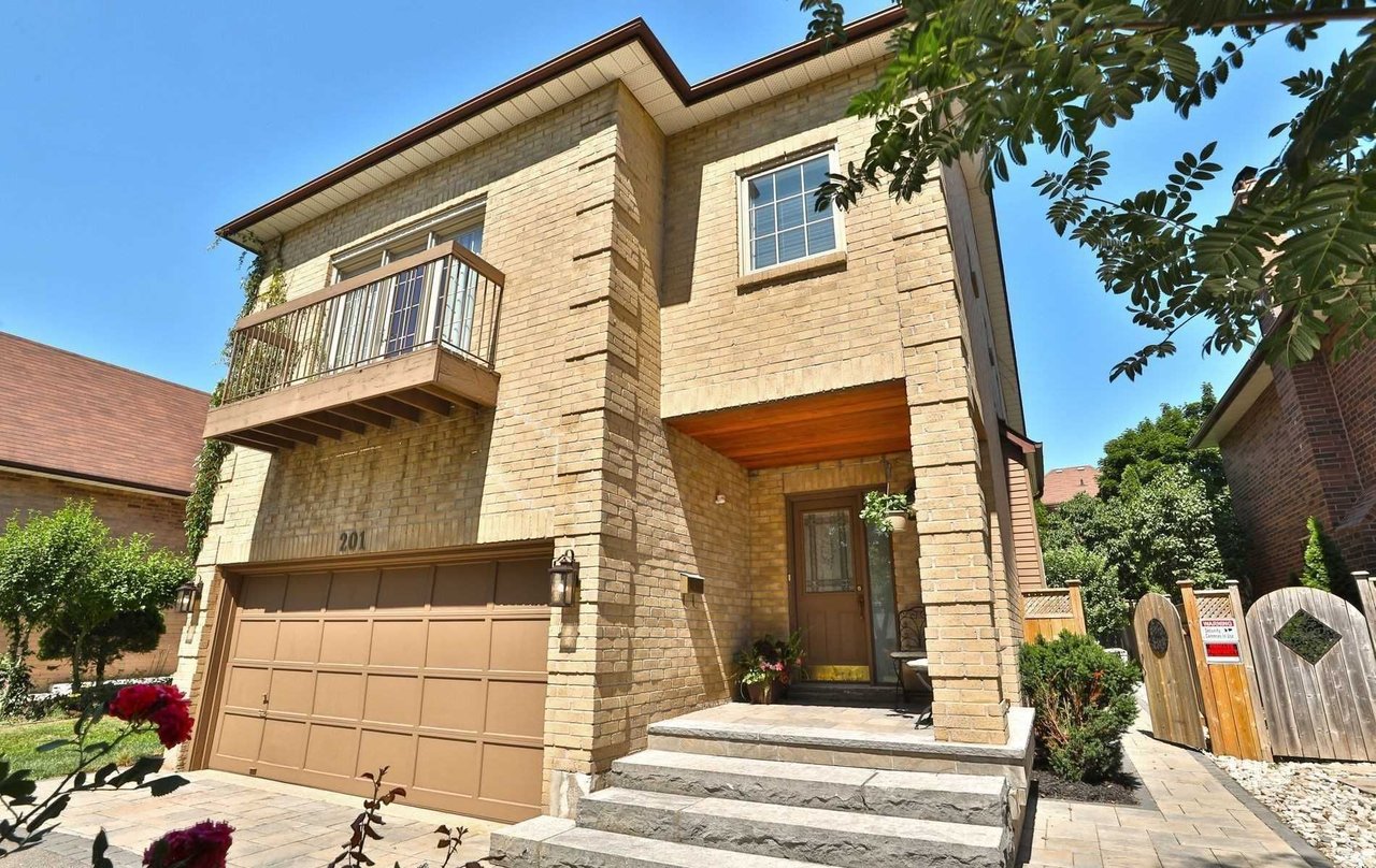 201 Sewell Drive 