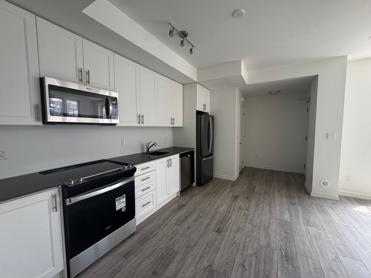 18 Lytham Green Circle Unit: 36