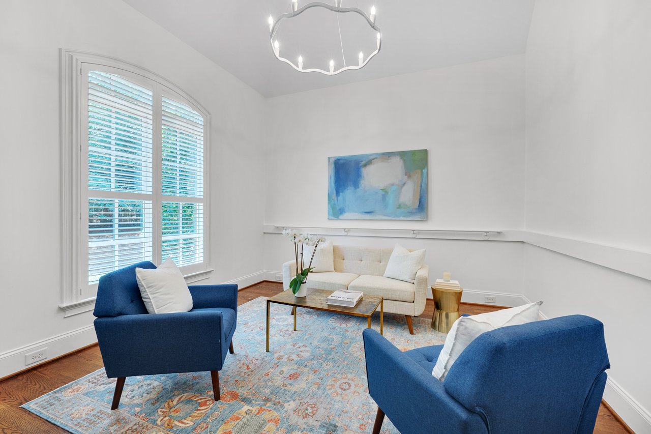 401 Westbury Drive