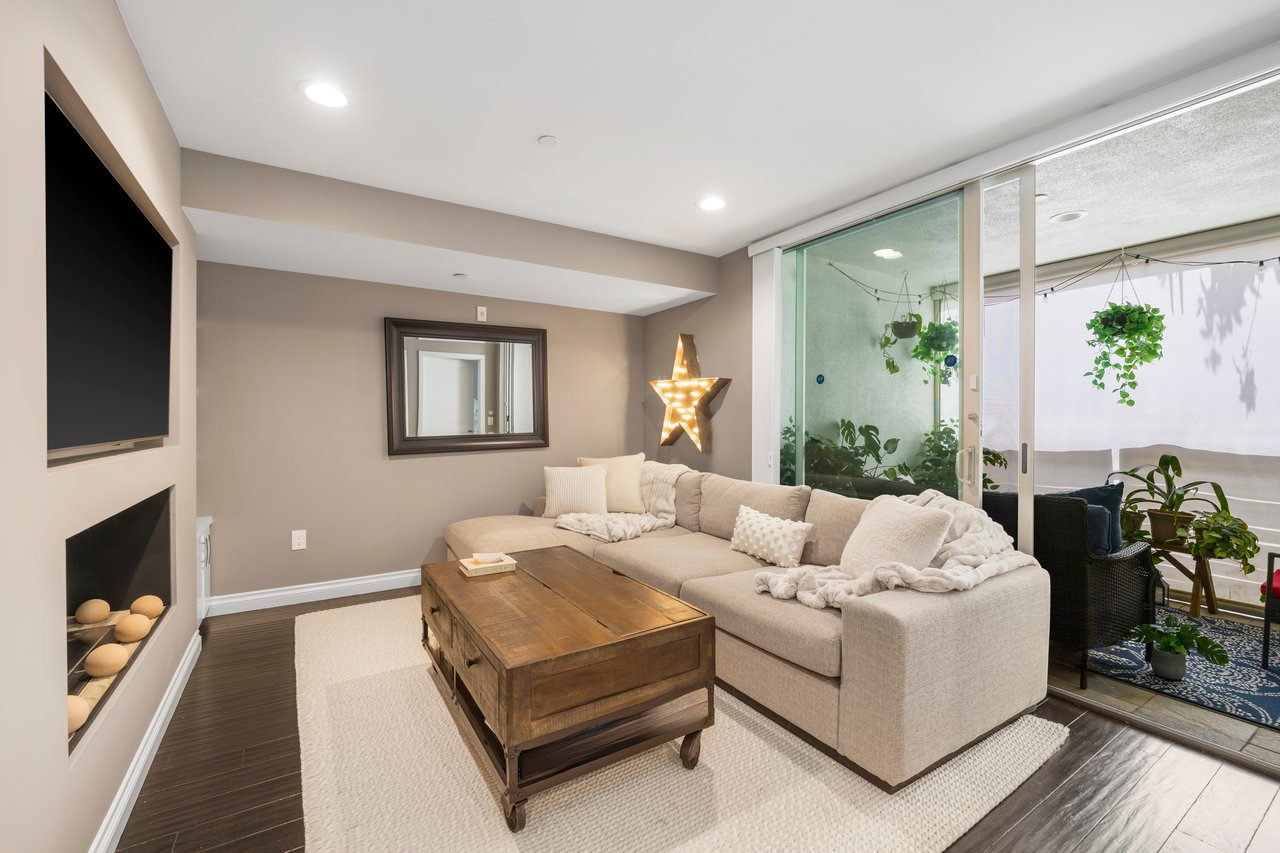 1544 7th St #6A, Santa Monica
