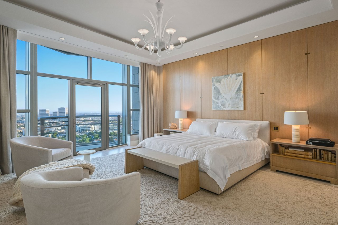 10776 Wilshire Blvd #1604, Westwood