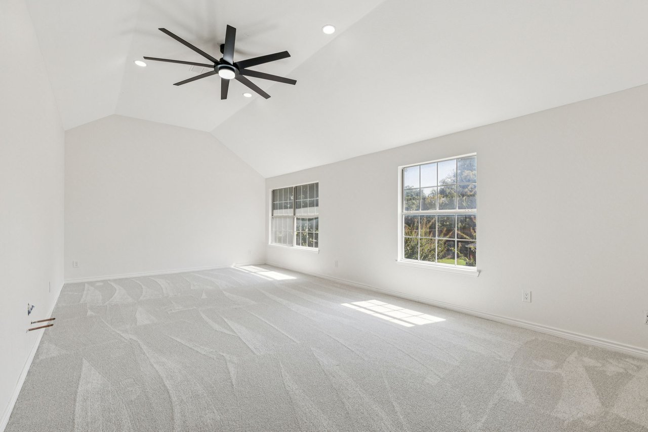 915 Inverness Circle