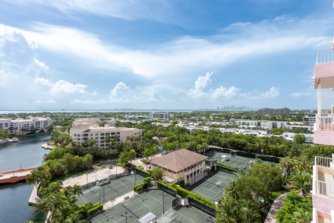 785 Crandon Blvd # 1205