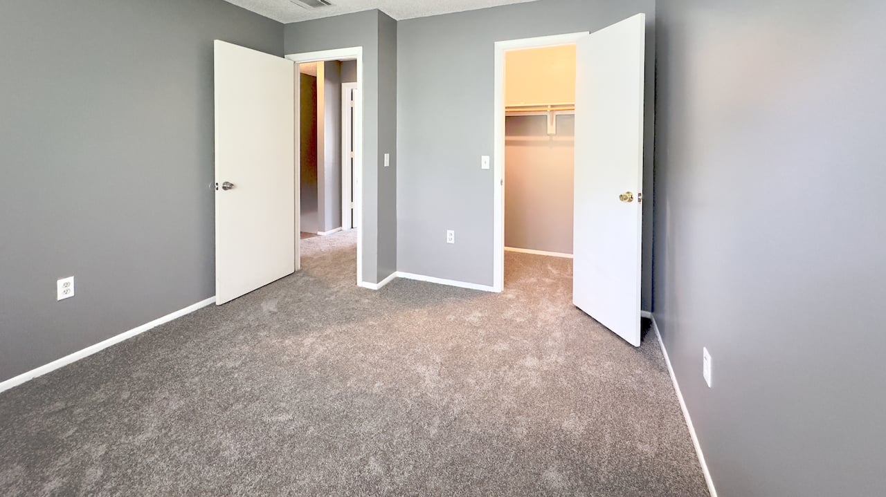 Lake Baldwin Area Townhouse with Private Garden Patio