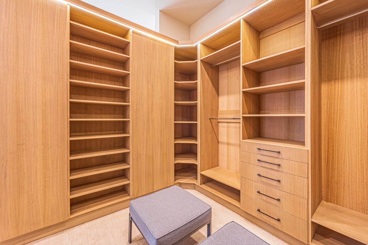 Luxury Estate in Escaleras - Incredible Ocean Views 5.5 Acres