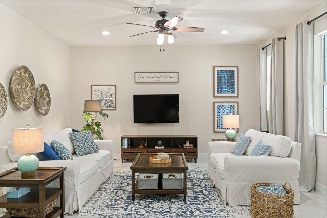1080 S Community Dr
