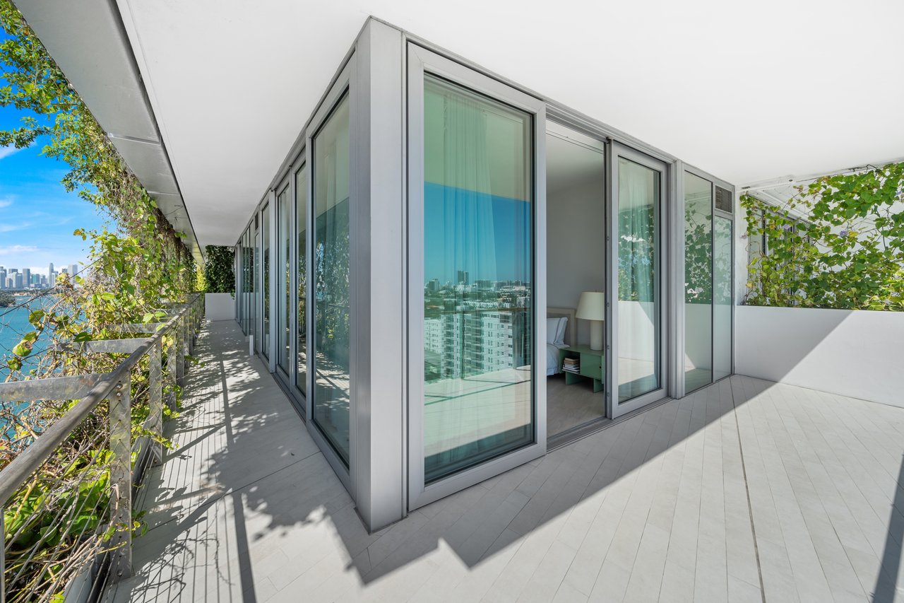 Monad Terrace 11E