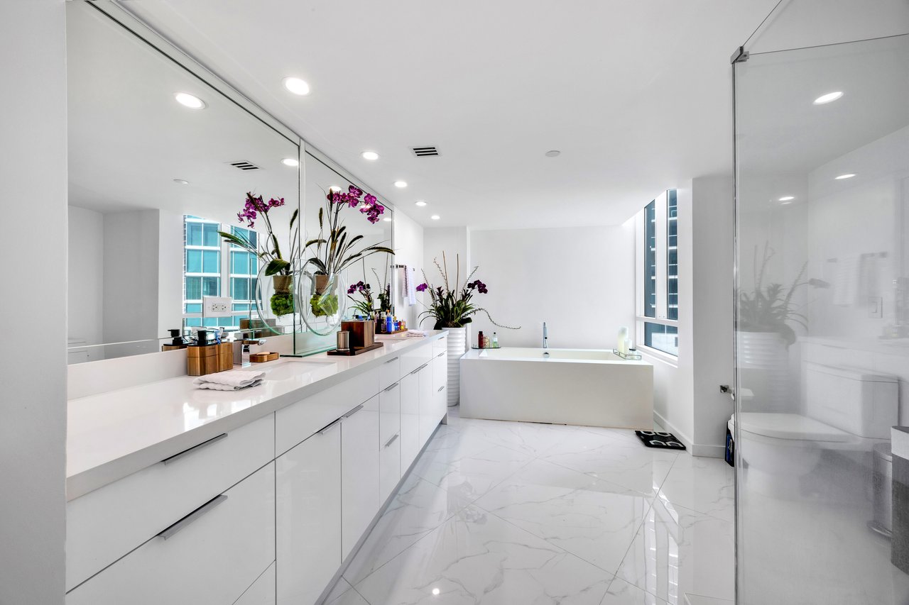 Unparalleled Waterfront Living at Bristol Tower