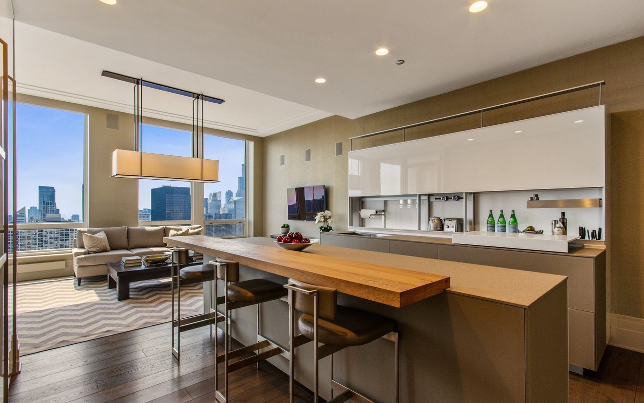 55 E Erie St, #5401 