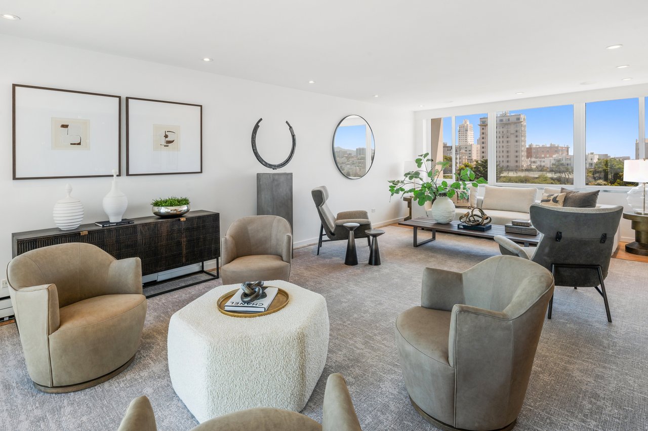 3-Bdrm View Apartment at 1080 Chestnut