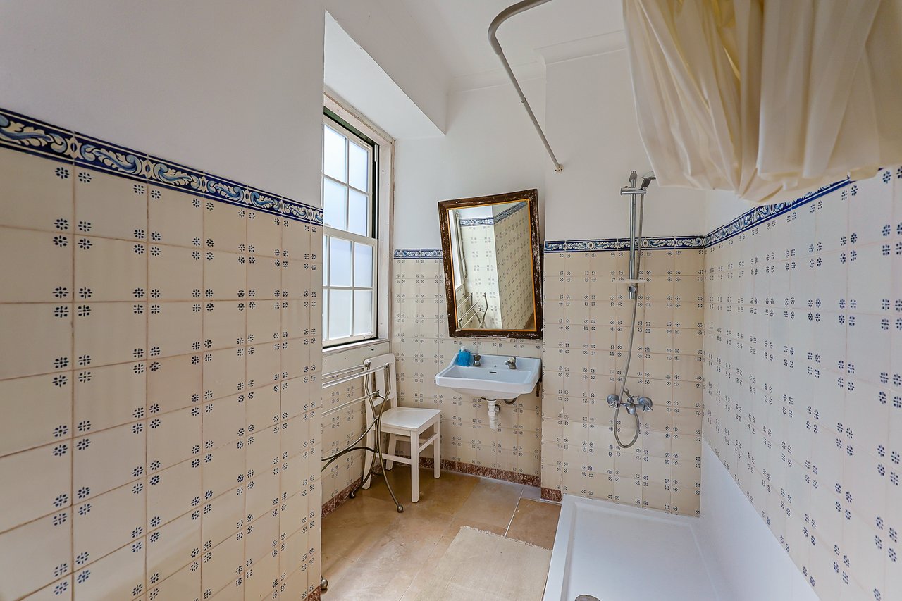 Magnificent 17th-Century Palace with  76,400 m² Estate Near Coimbra