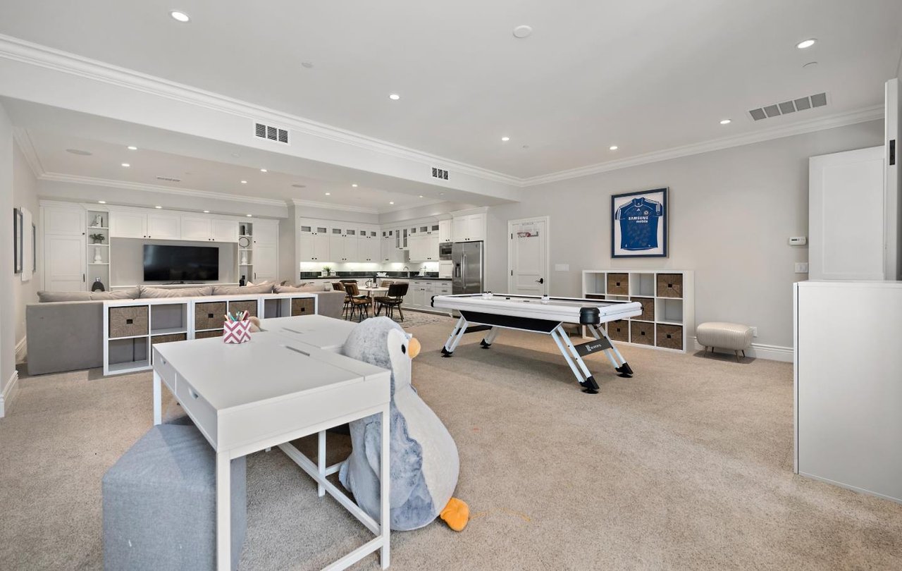 1795 Bay Laurel Dr
