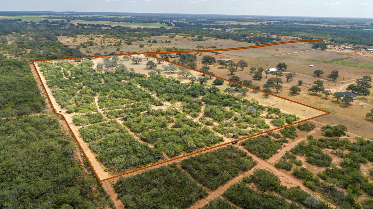 Oaks, Wildlife, & the Quiet of the Countryside | 26.99± Acres | Poteet, TX