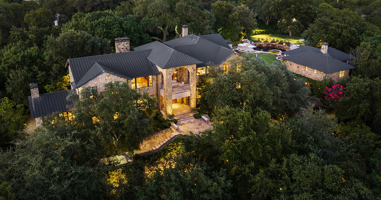 3907 Balcones Drive