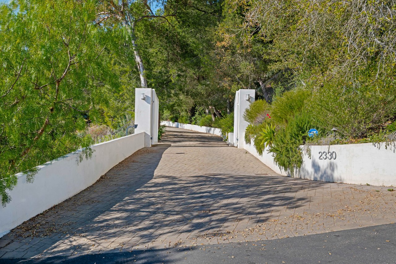 2330 Bella Vista Drive