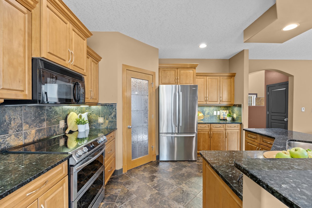 139 Tuscany Ridge Close NW