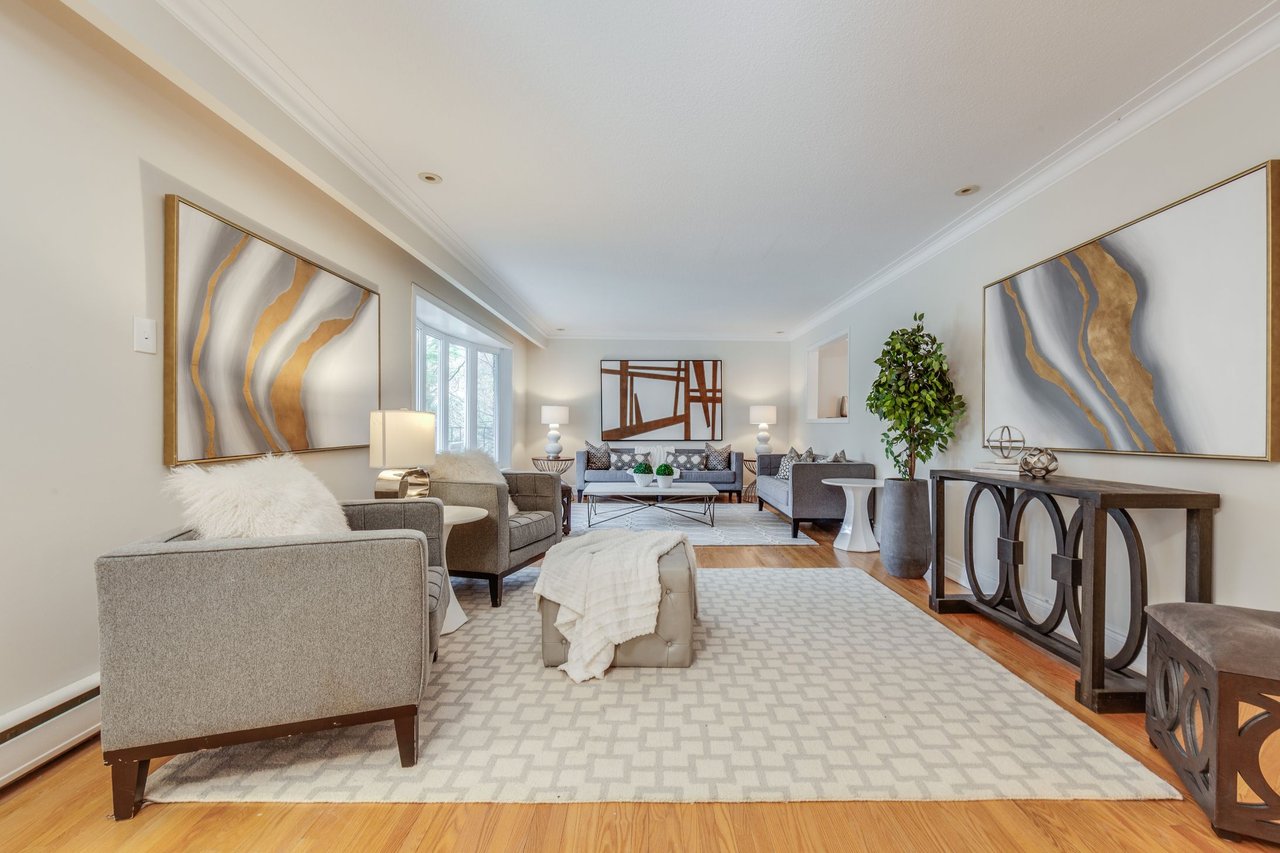 29 Fallingbrook Dr
