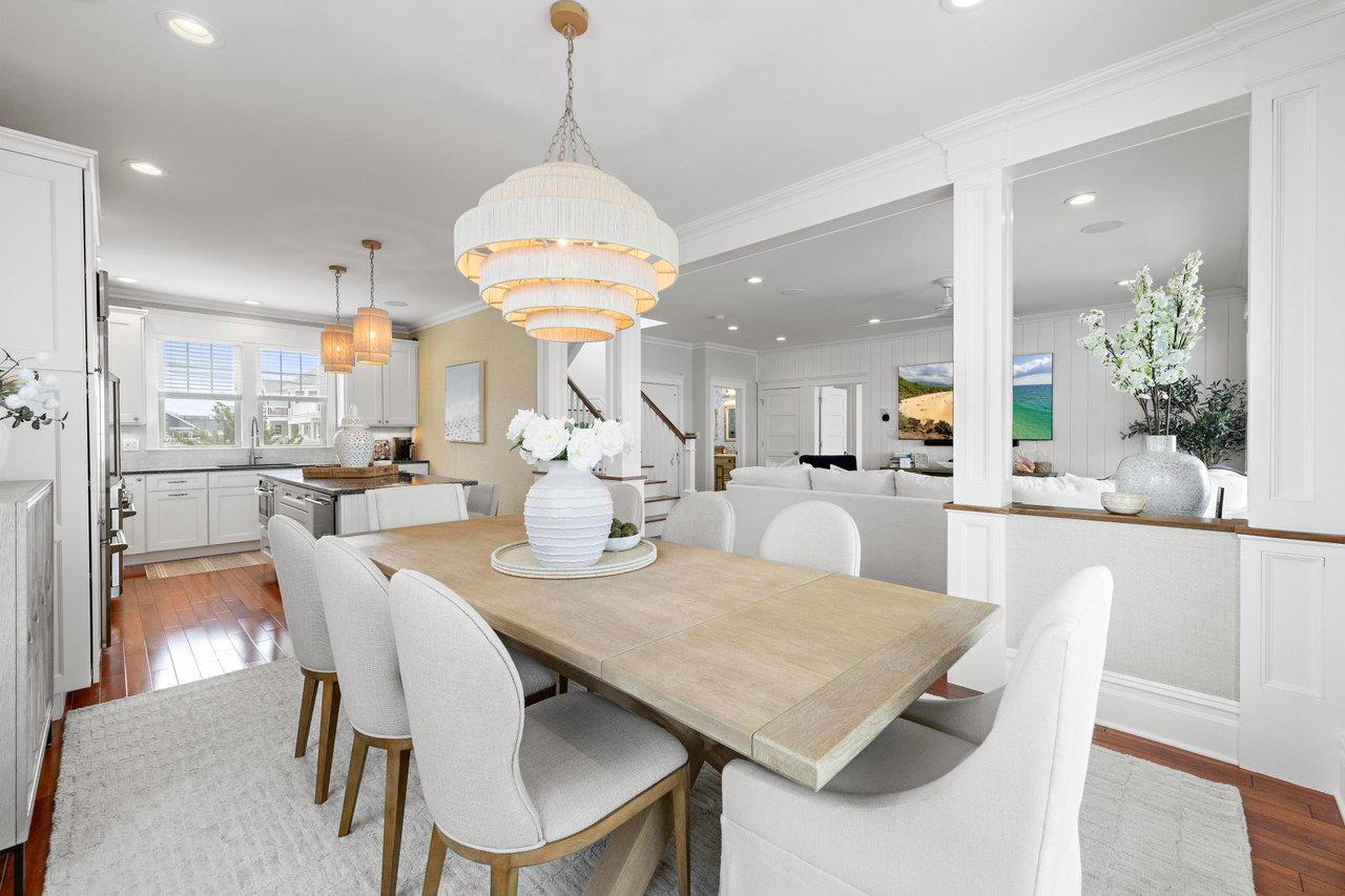 2108 Waverly Place
