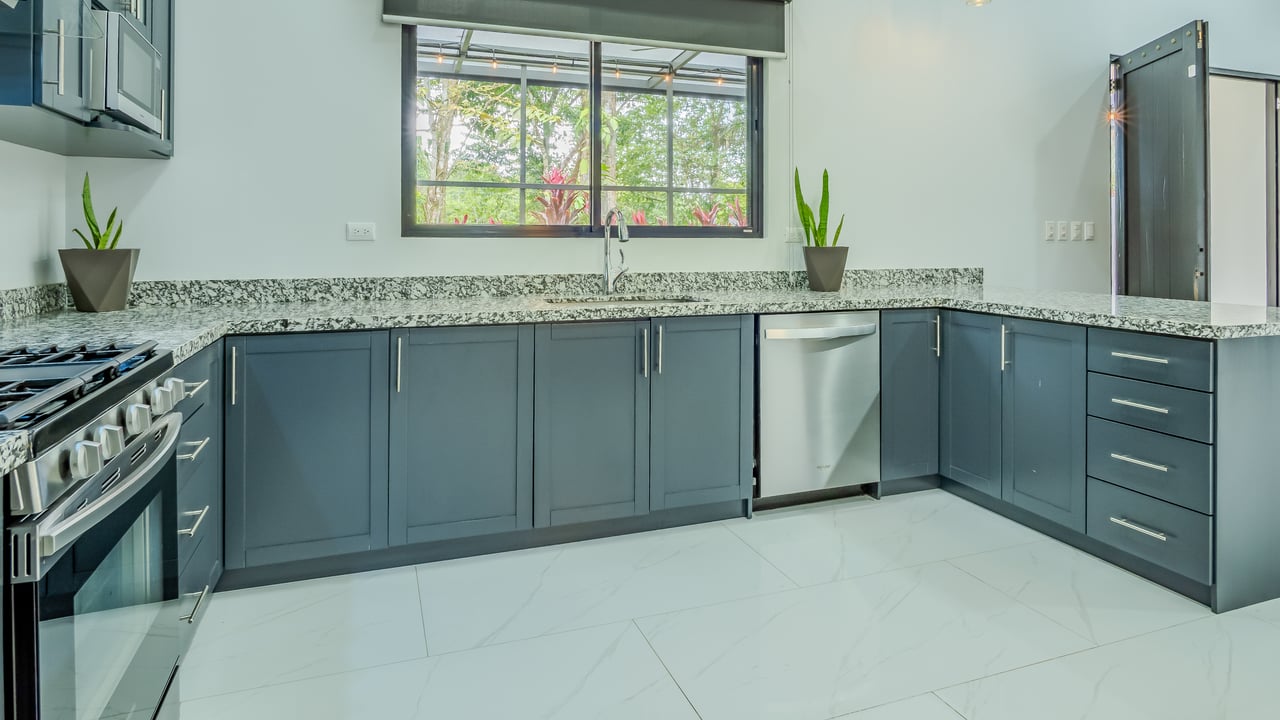 Modern 3-Bed Jungle Home with River and Pool in Cinco Ventanas Ojochal