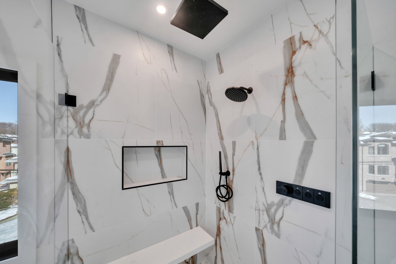 2220 Mackay Avenue B