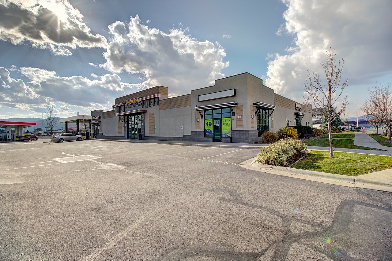 Universal Athletics Center