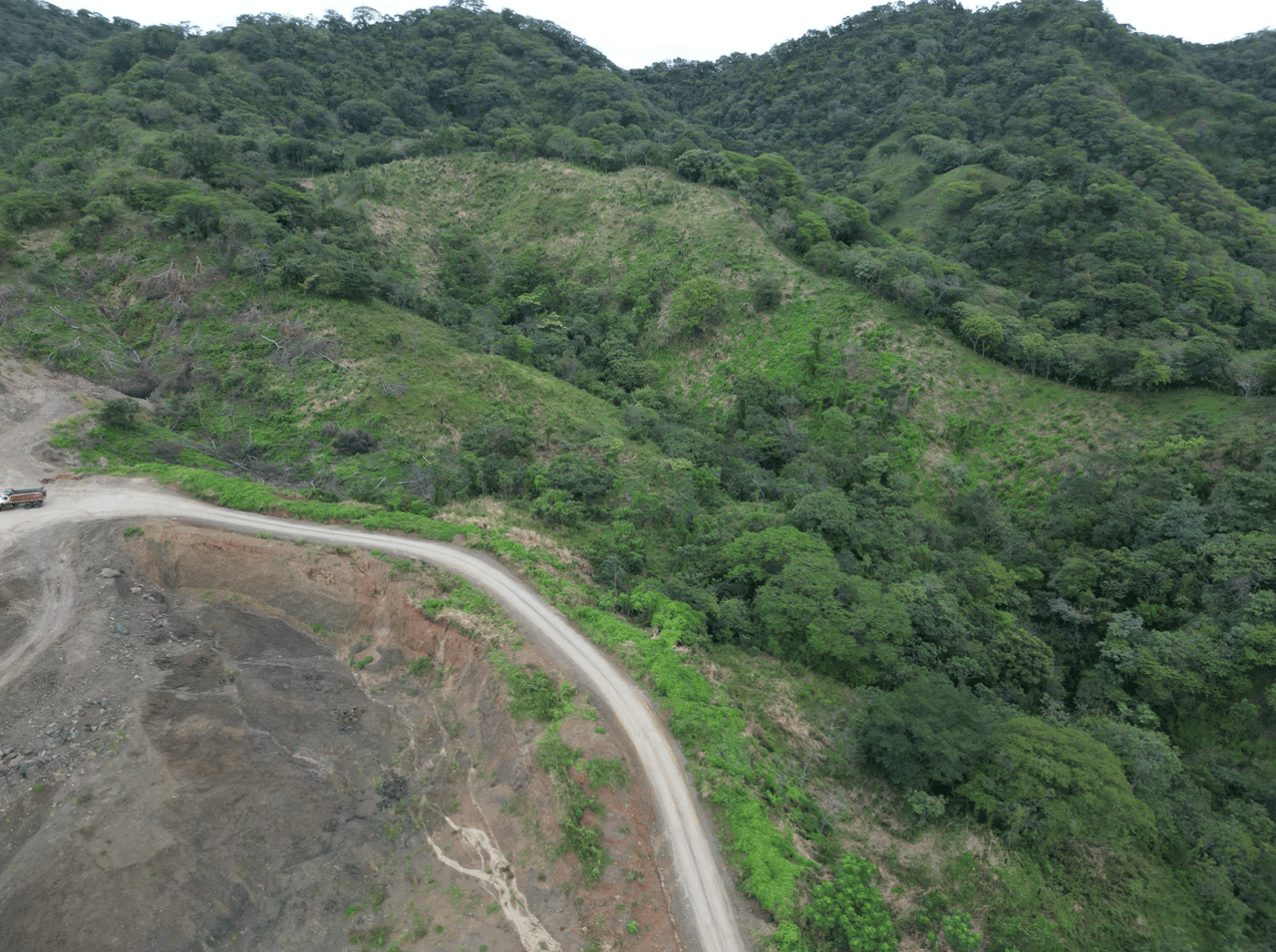 Palo De Arco Tajo - Land Fro Material Extraction - Income Opportunity