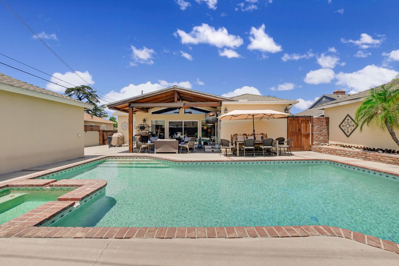 1720 E Walnut Creek Parkway