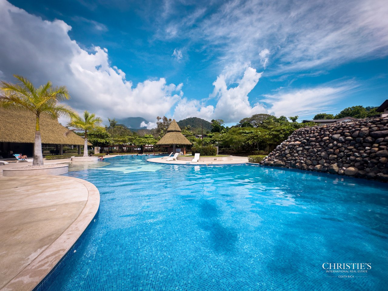 Ciudad del Mar Modern Home - South Jaco Beach 