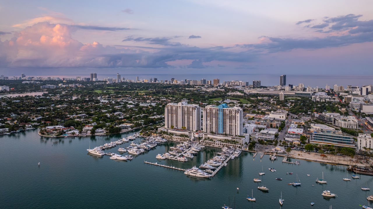 1800 Sunset Harbour 1202/04
