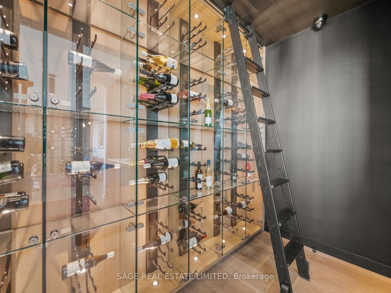 THE CARVALO ON COLLEGE PENTHOUSE