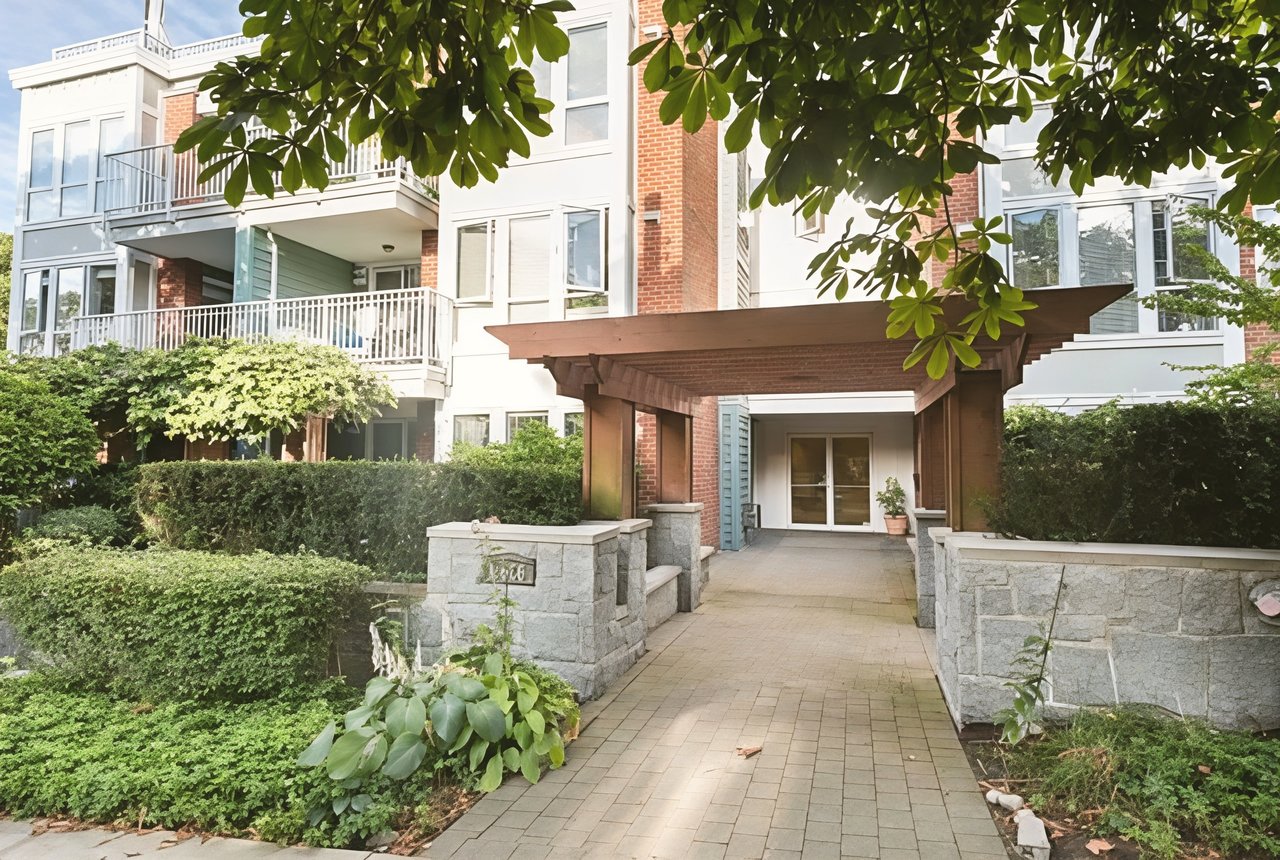 2626 Alberta St, #303