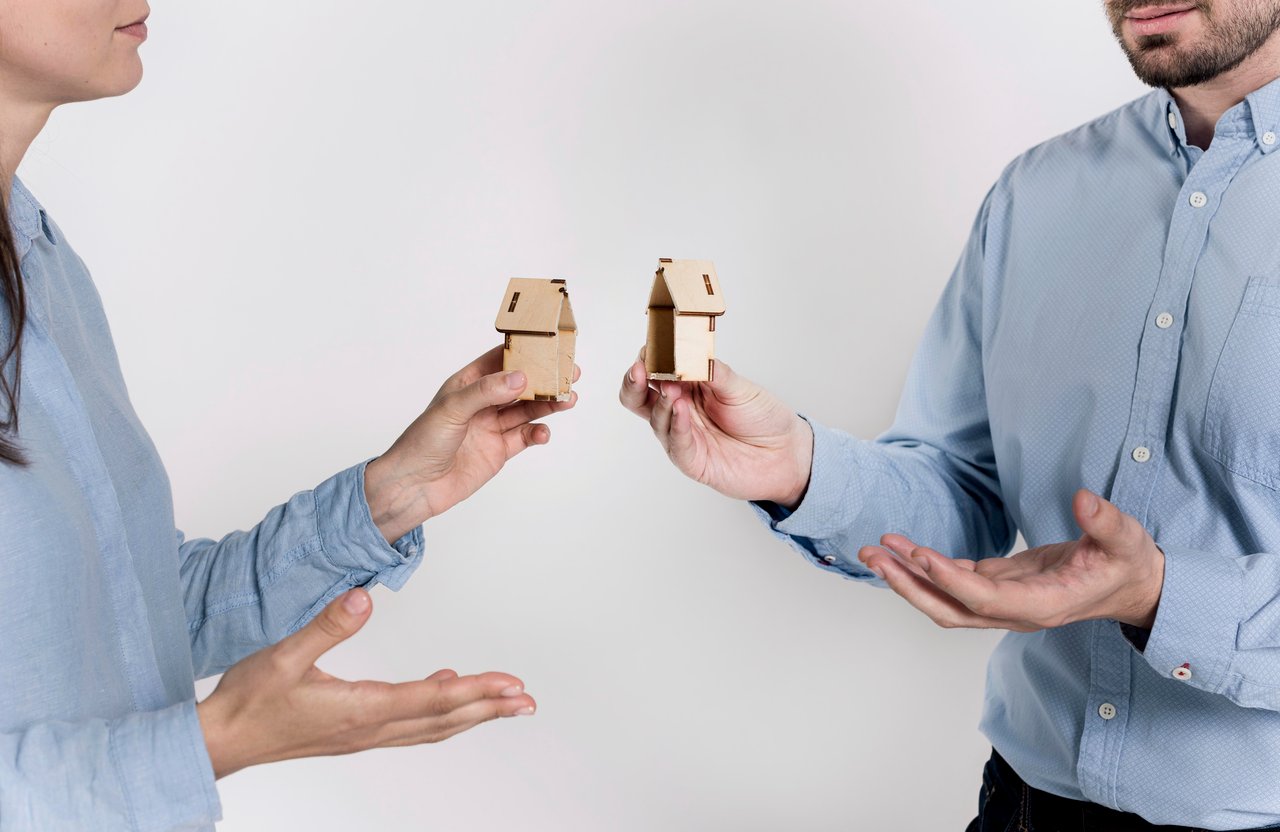 Buyers vs Sellers Market: What Actually Changes for You