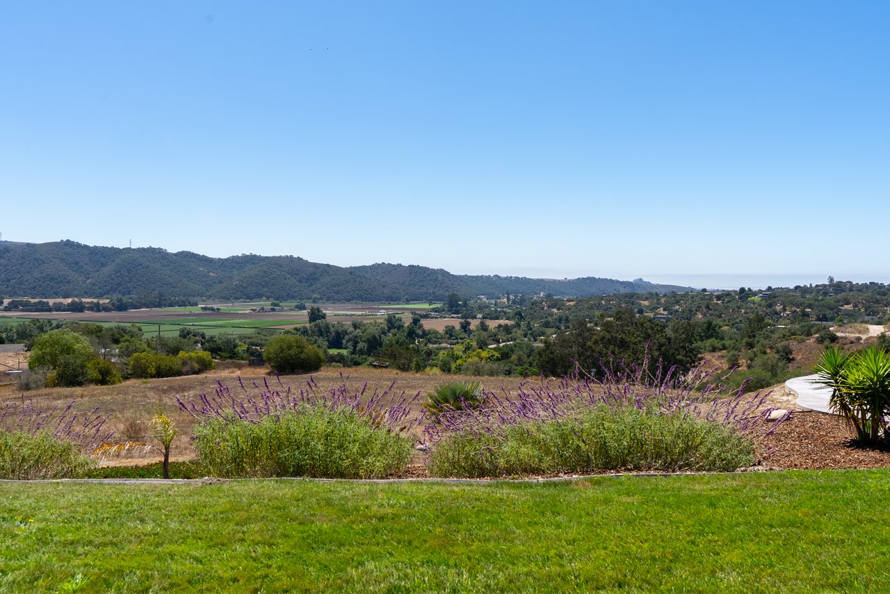 Soak in the View - Dive into Luxury