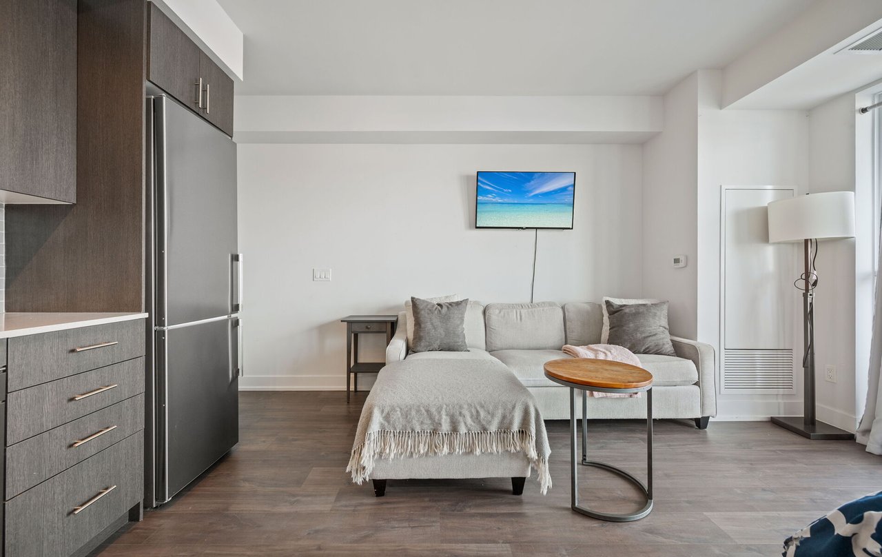 2550 Simcoe Street N 219