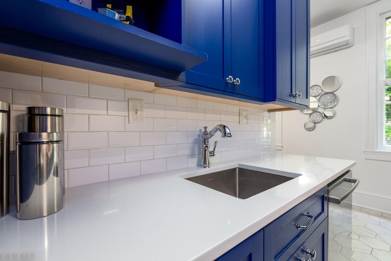 3039 Macomb St NW, Unit 18