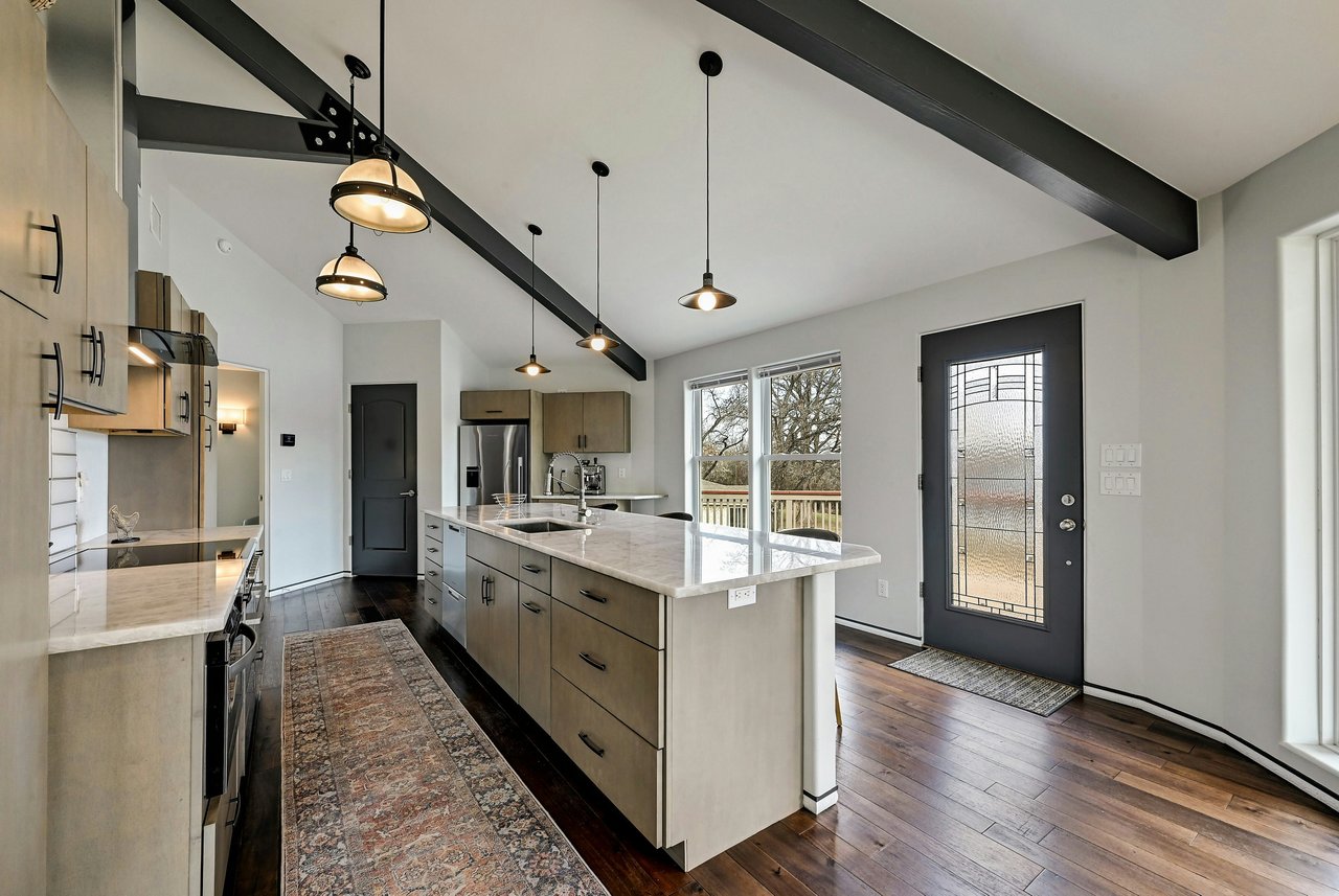 Lake Marble Falls Getaway