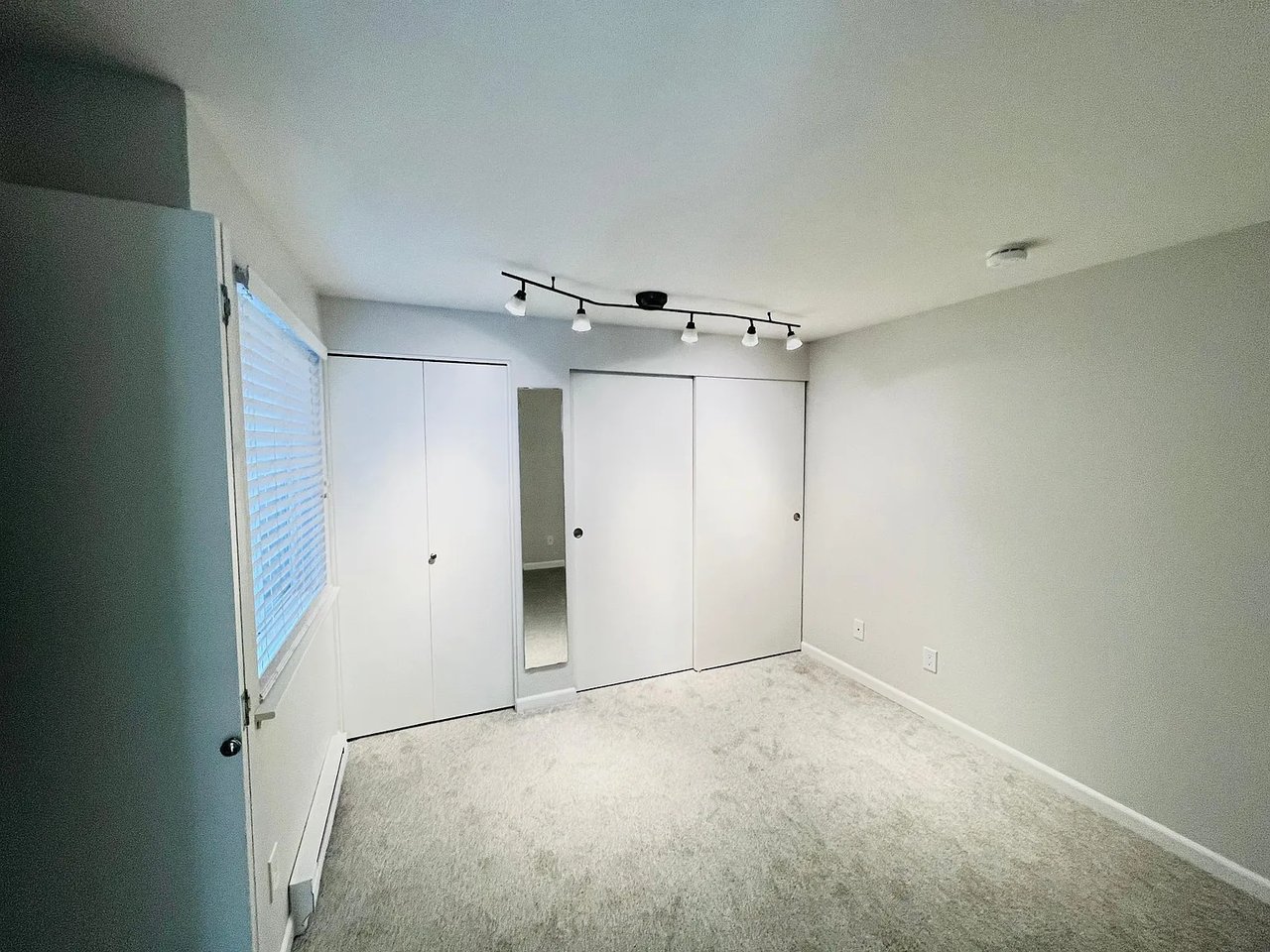 6700 NE 182nd St APT B203