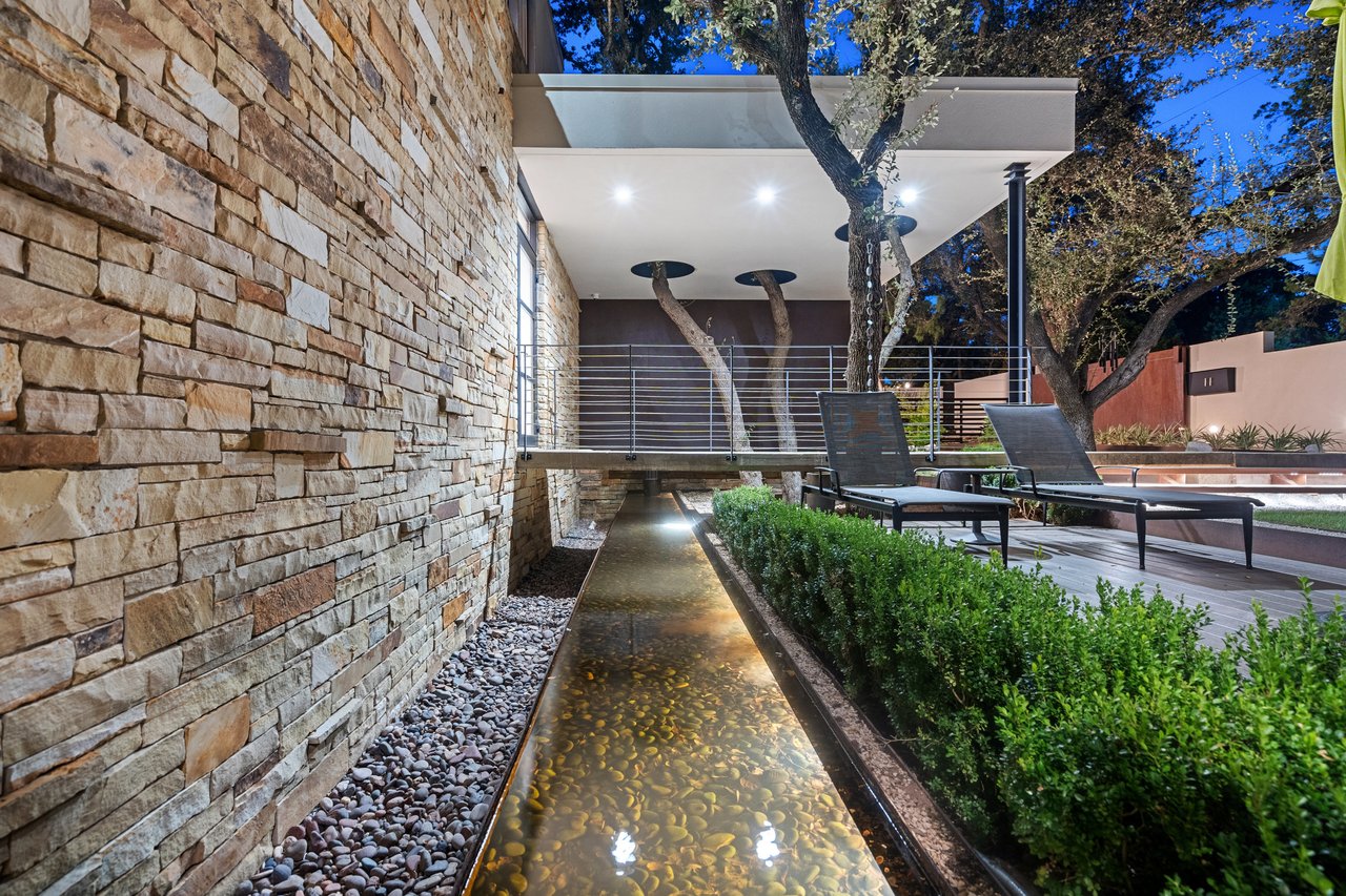 Modern Architecture Meets Hilltop Views