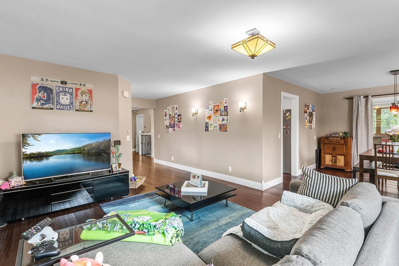 Updated Rambler in the Heart of Minnetonka