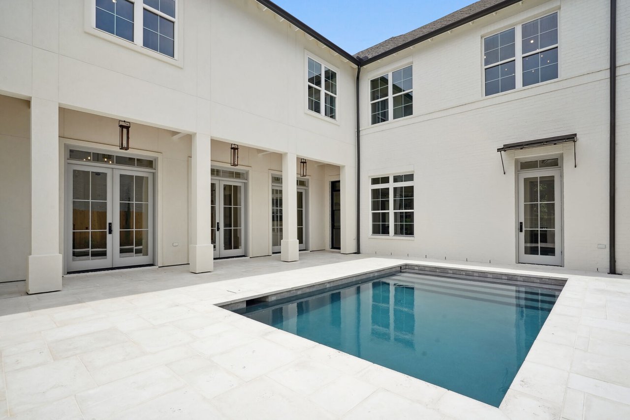 79 FLAMINGO Street