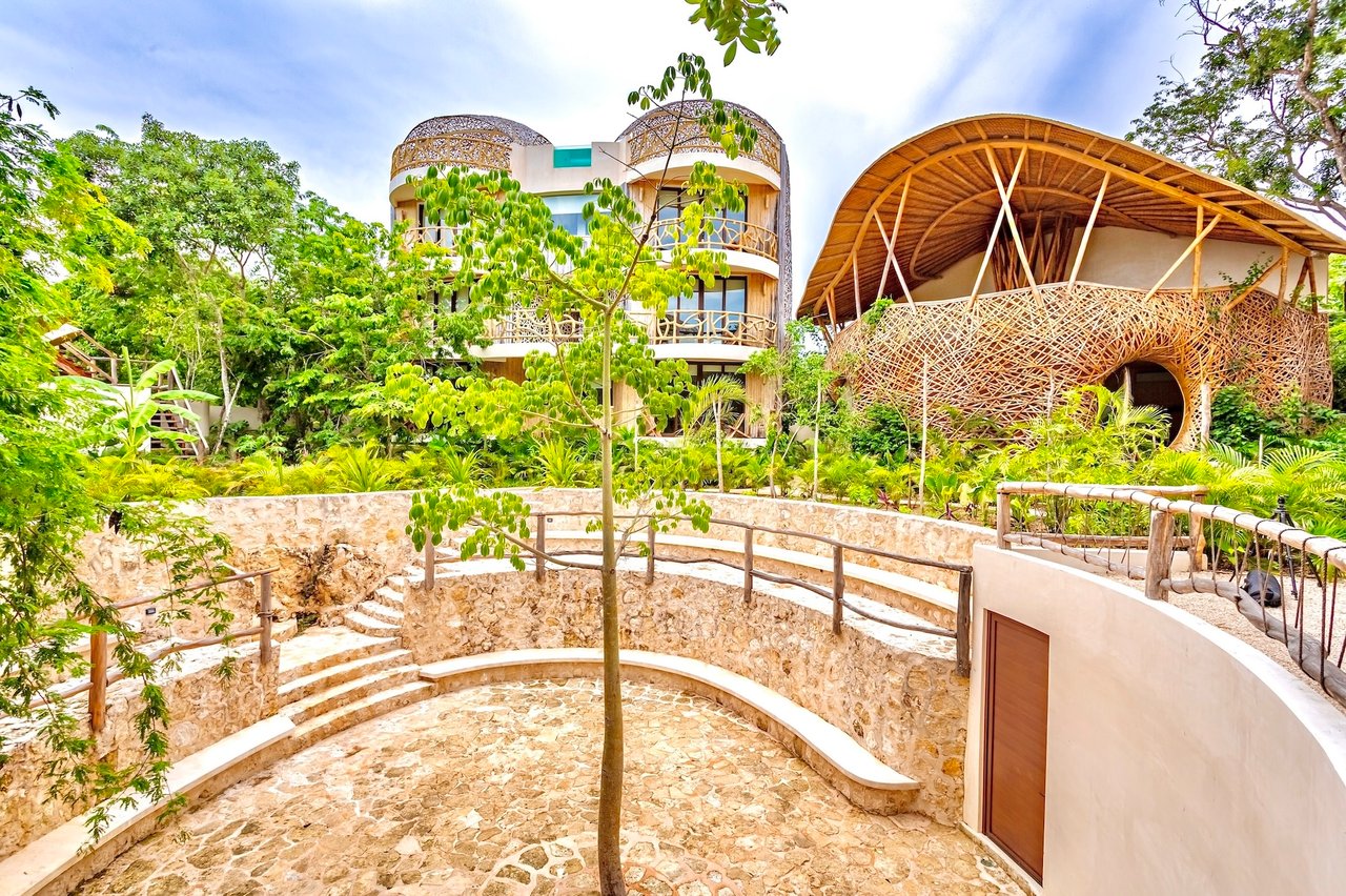 KAN | Penthouse with Pool