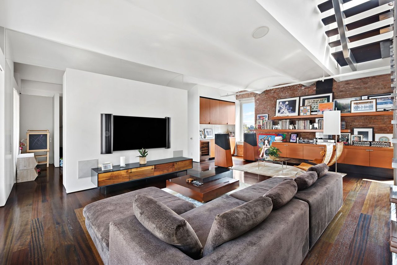 682 Broadway, #10