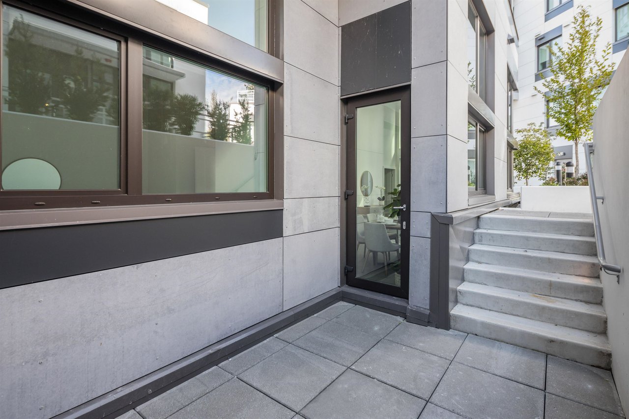 4932 Cambie St, #101