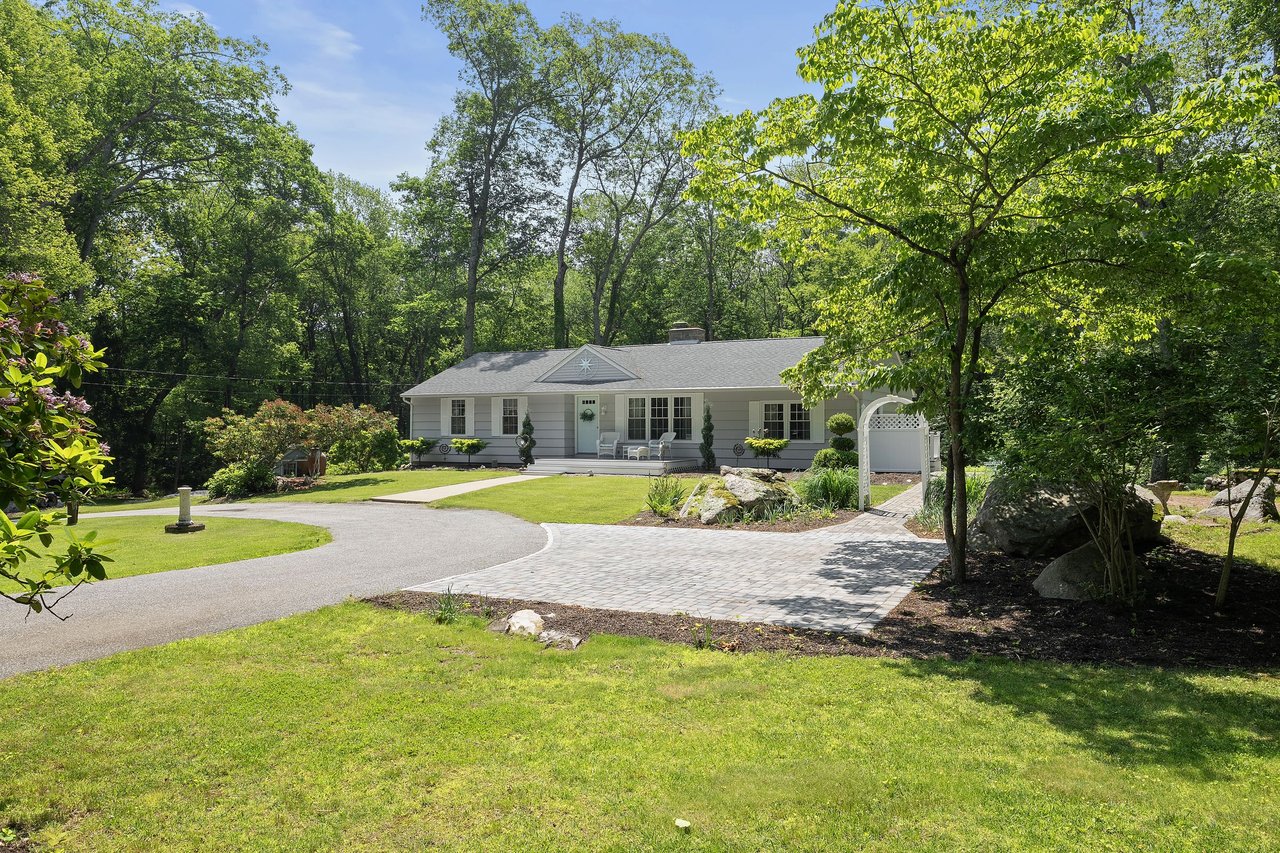 1038 South Road