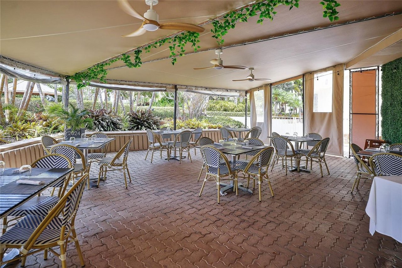1121 Crandon Blvd, #E803