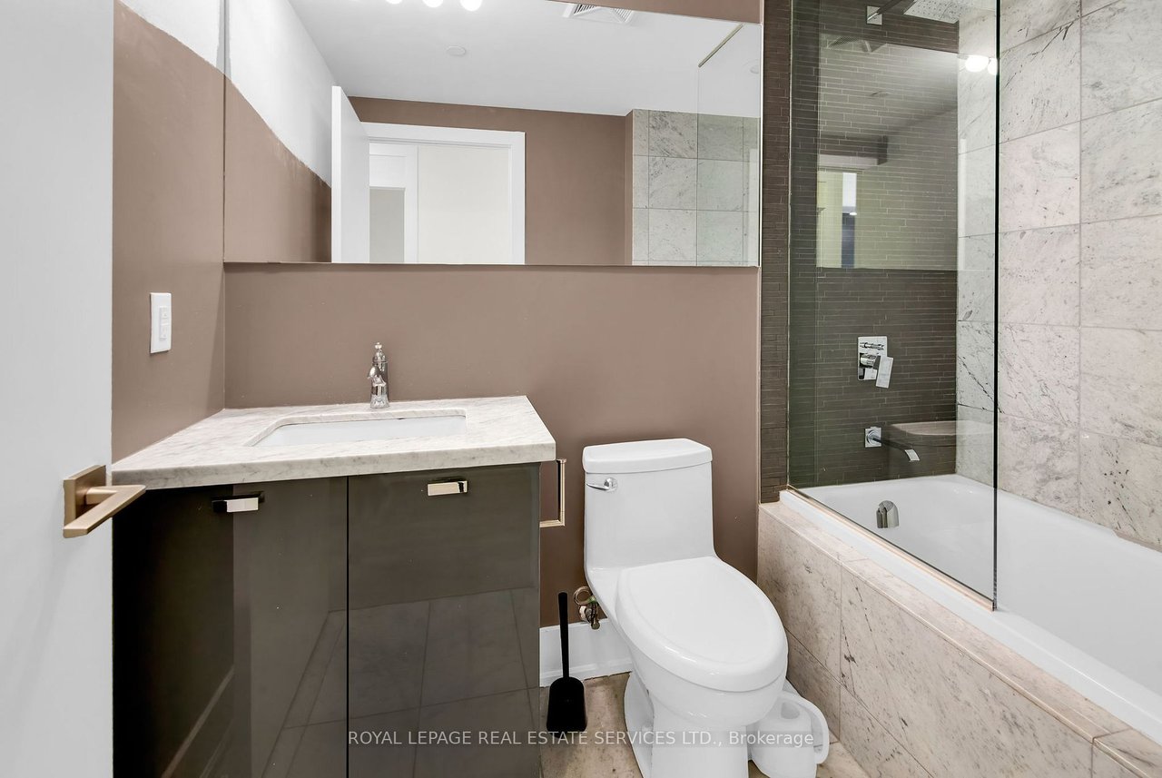 32 Davenport Rd #1405