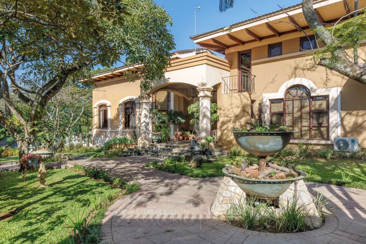 1278 - Valart Estate - An oasis in the city with mixed land use in Real Cariari